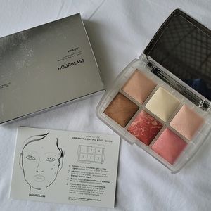 NIB Hourglass Ambient Lighting Edit Face Palette - Ghost